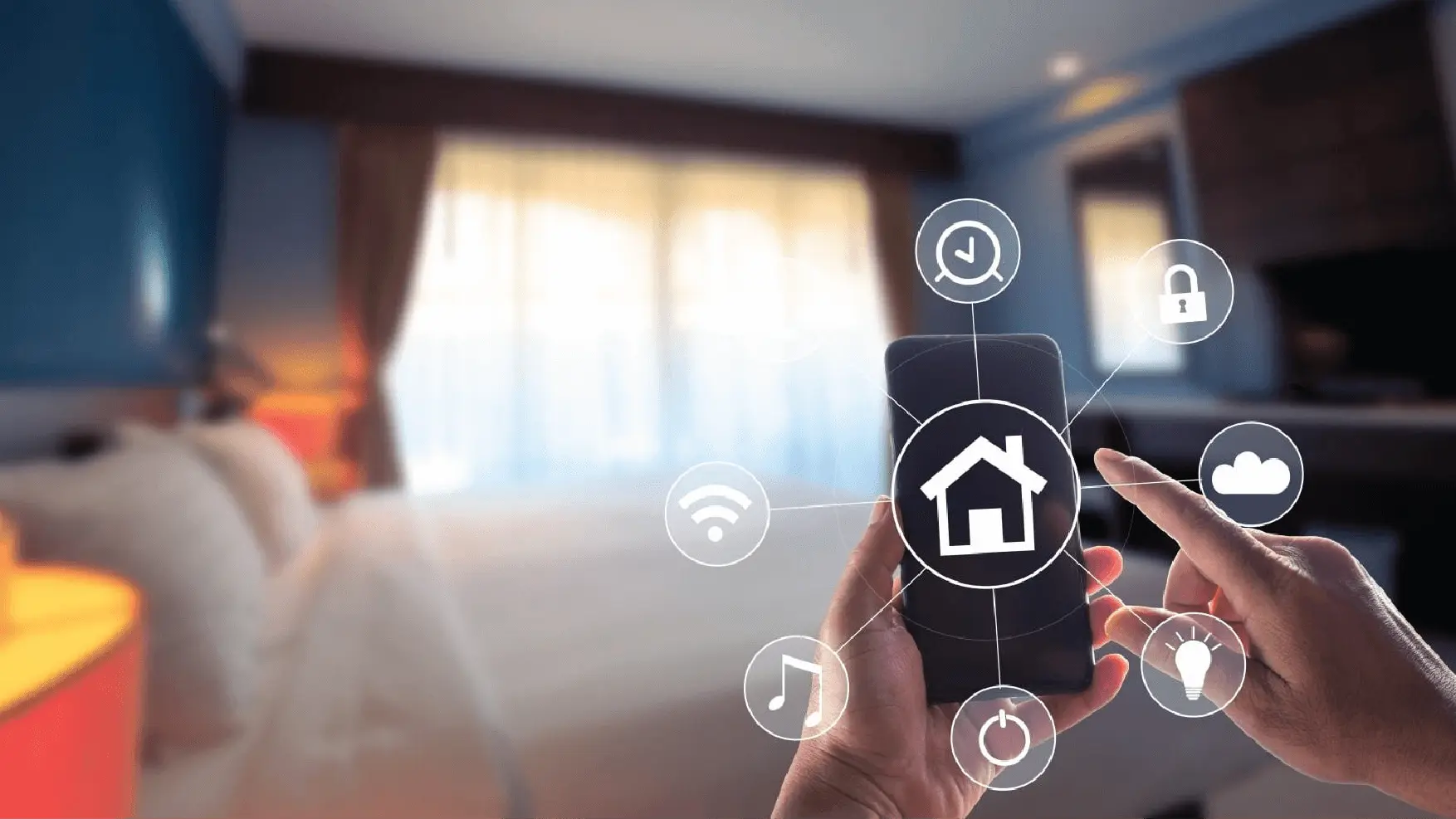 Foto de um celular com uma interface para controlar a casa inteligente que está ao fundo